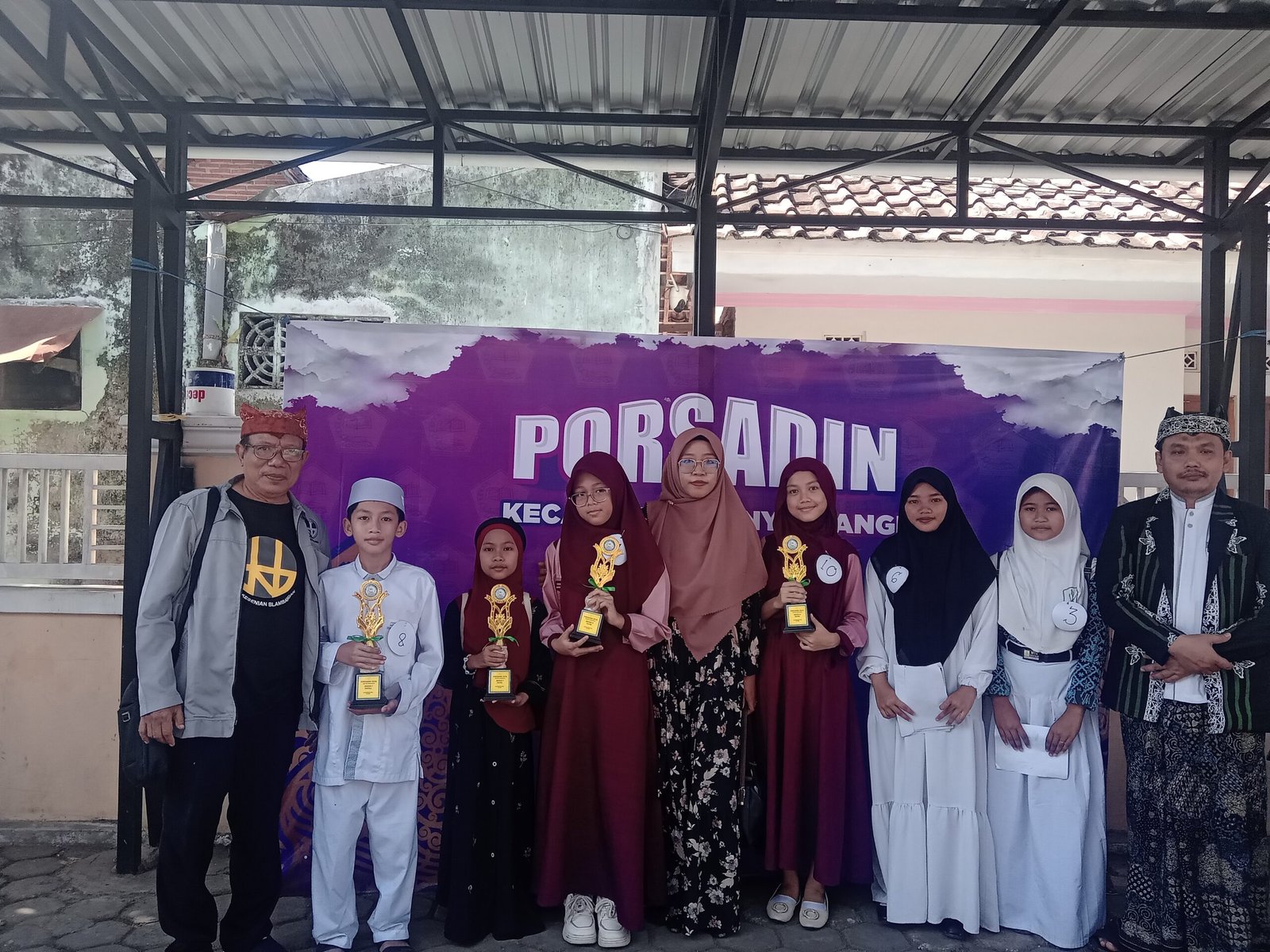 Para Juara Baca Puisi Islami bersama Dewan Juri